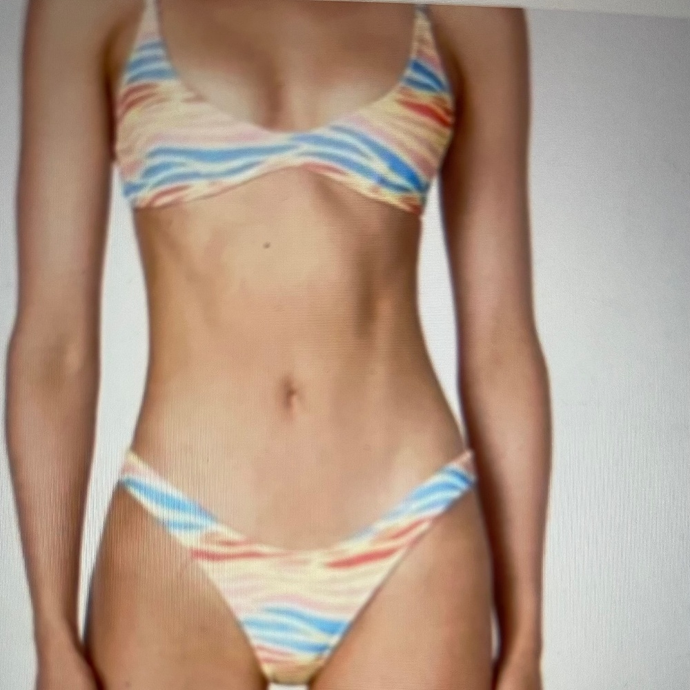NWT - Triangl Small Maia Grande Bikini